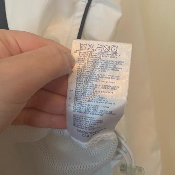 Reebok White & Black Light Mesh Jacket Size Medium - Picture 11 of 11